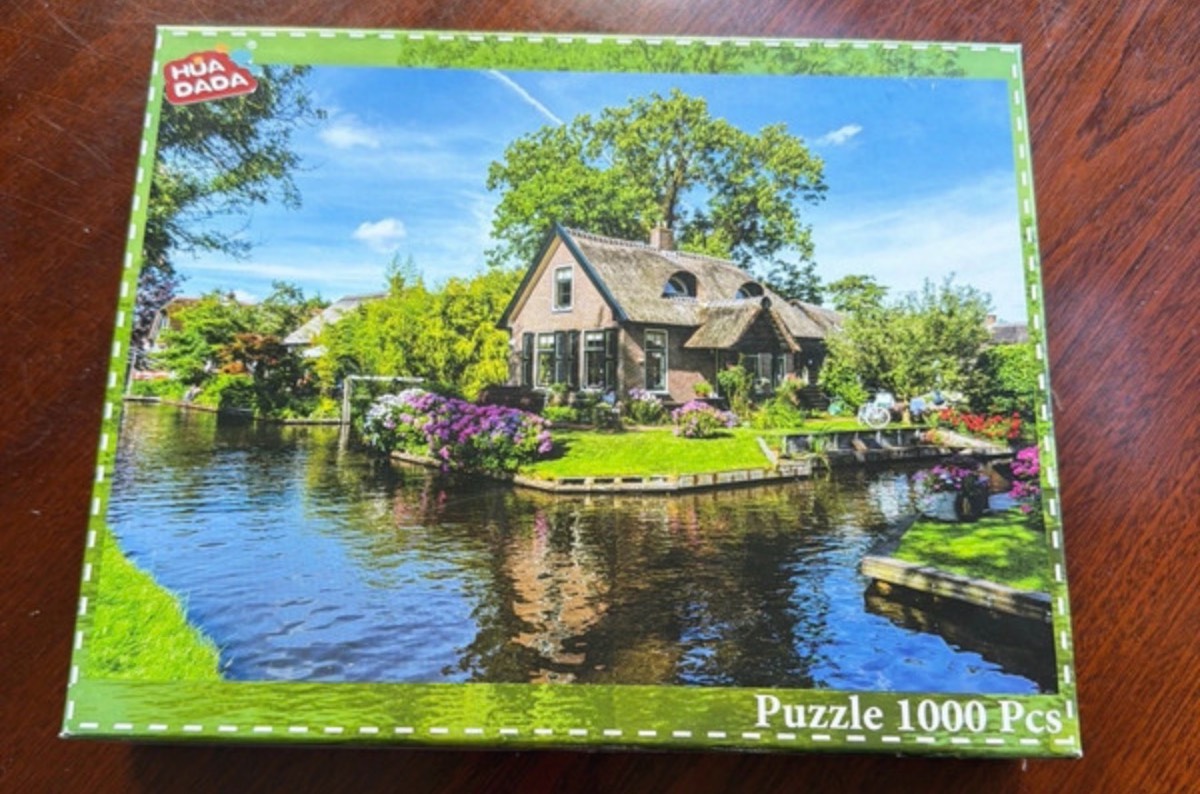 Hua dada 1000 piece “Geithoorn village” jigsaw puzzle