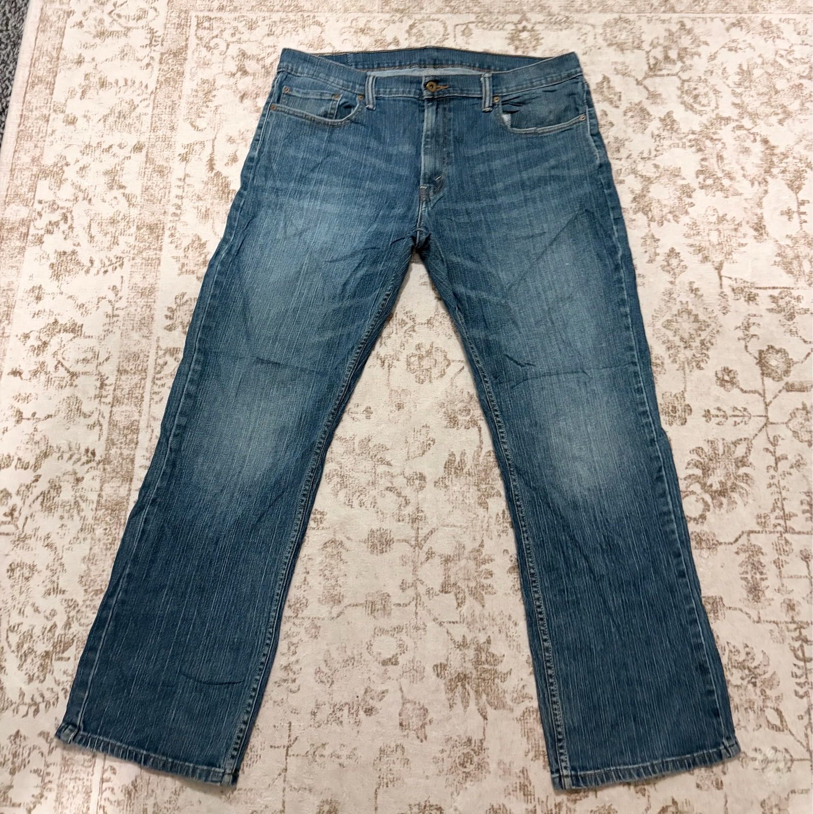 Levi’s Straight Leg Jeans 36 Waist 30 Leg