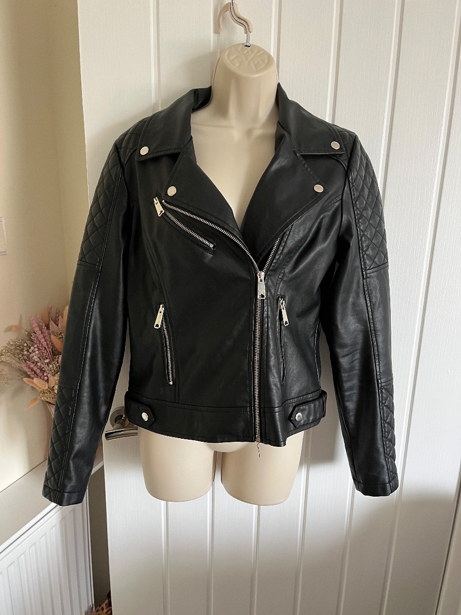 Women Black Faux Leather quilted shoulder detail Biker Jacket size 12