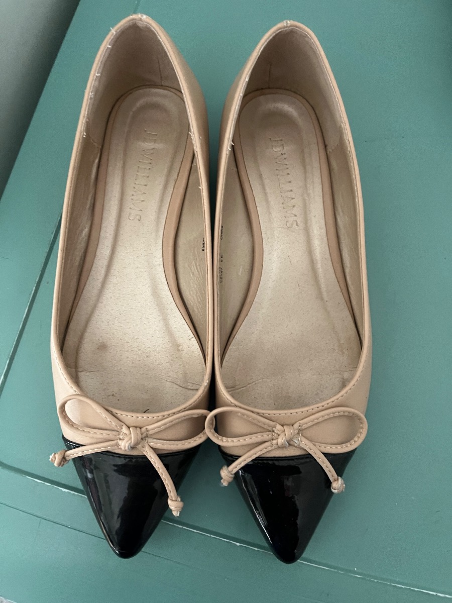 Women JD Williams nude/beige pumps with black patent toe size 5E wide fit