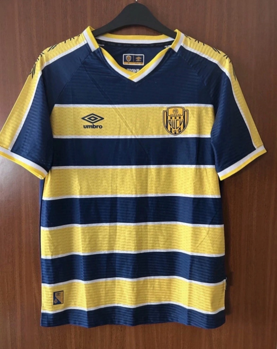 Umbro MKE Ankaragücü Home Shirt Medium Turkish Süper Lig Football Jersey