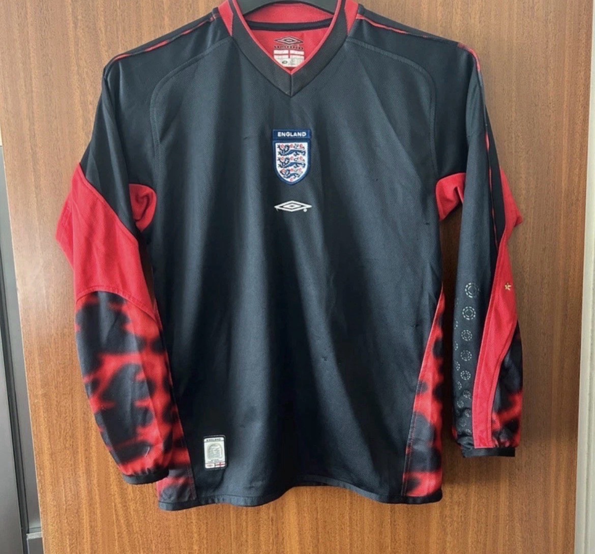 England Goalkeeper Shirt 2002/03 Umbro Long Sleeve Black Red Youth Large Mens XS