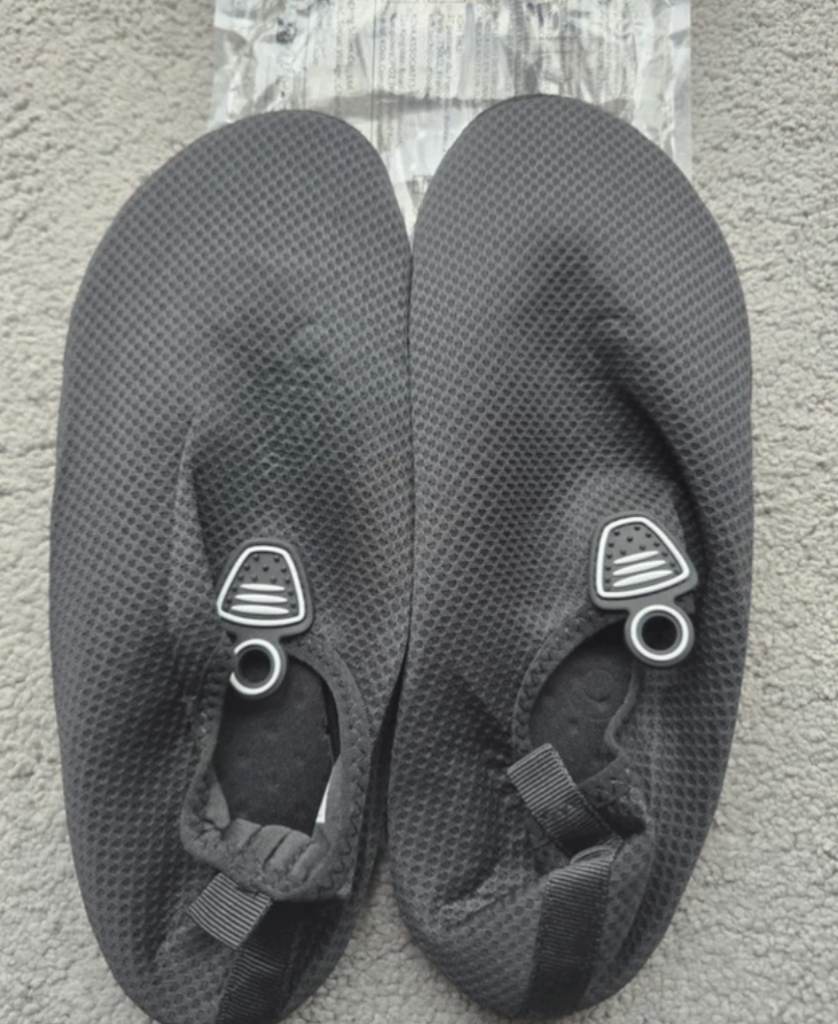 Barefoot Water Shoes Lightweight Comfortable New 26.5cm (fits a 6.5 UK)