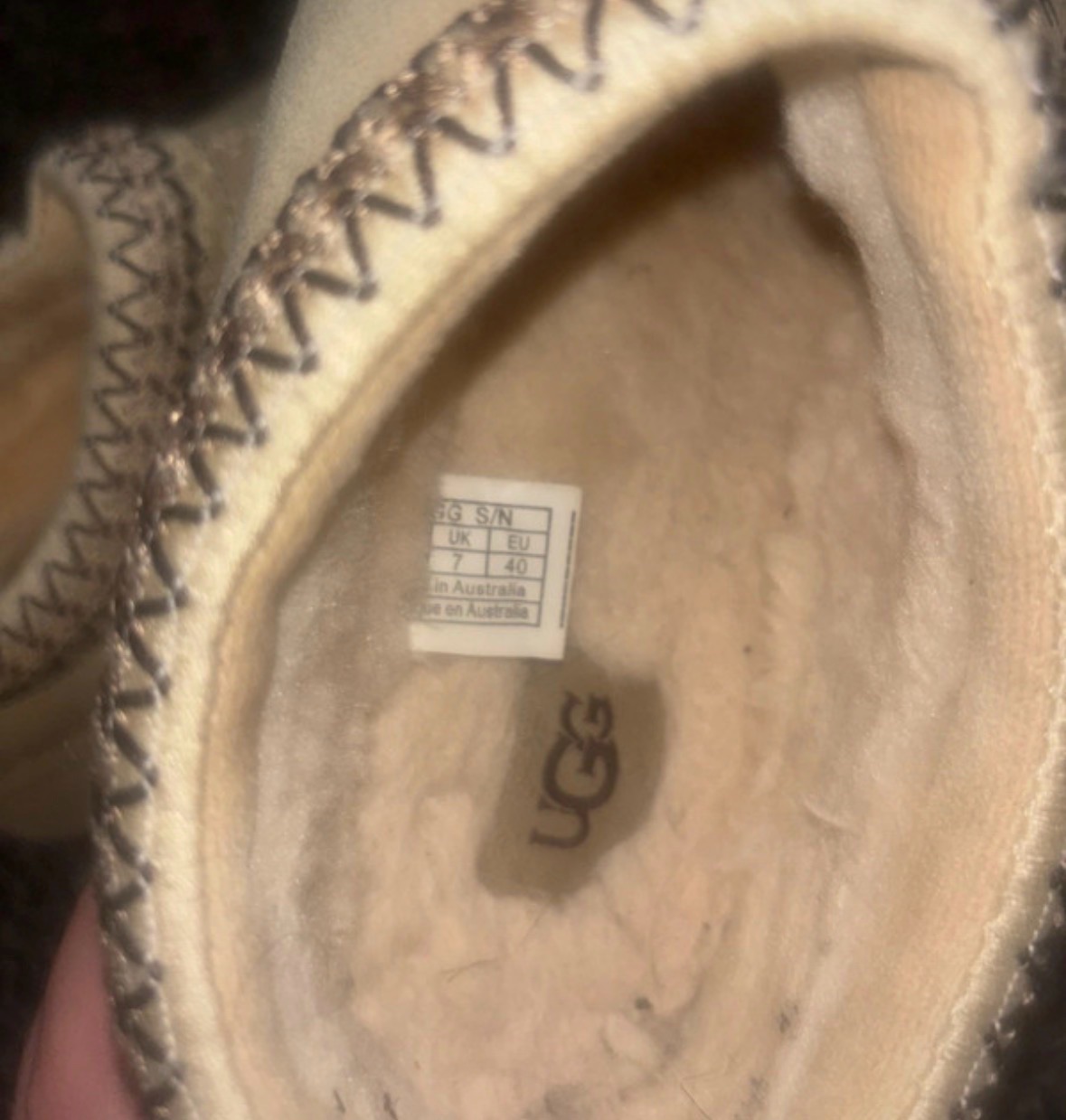 ugg tasman slip on slippers - cream