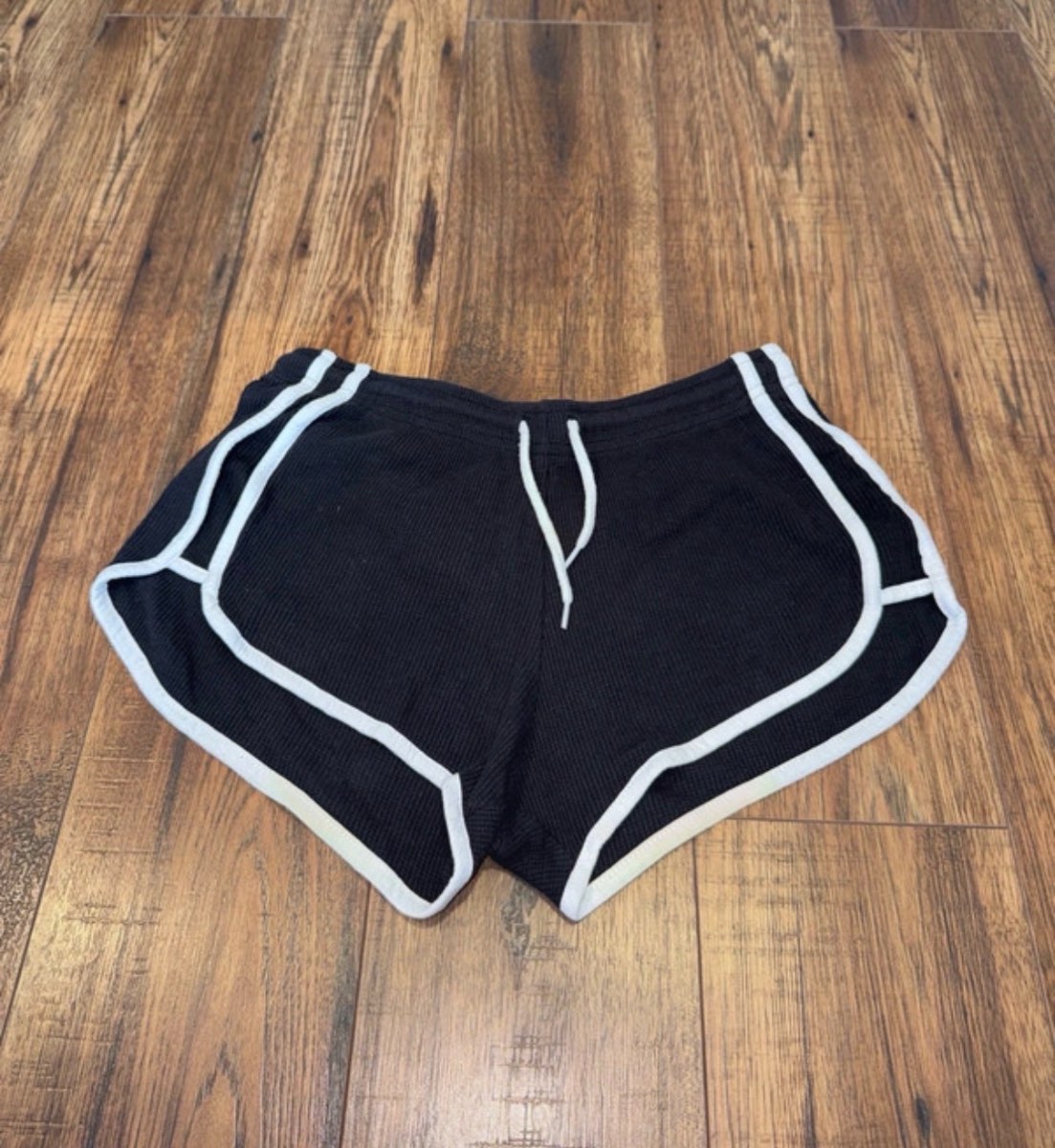 Black&white shorts