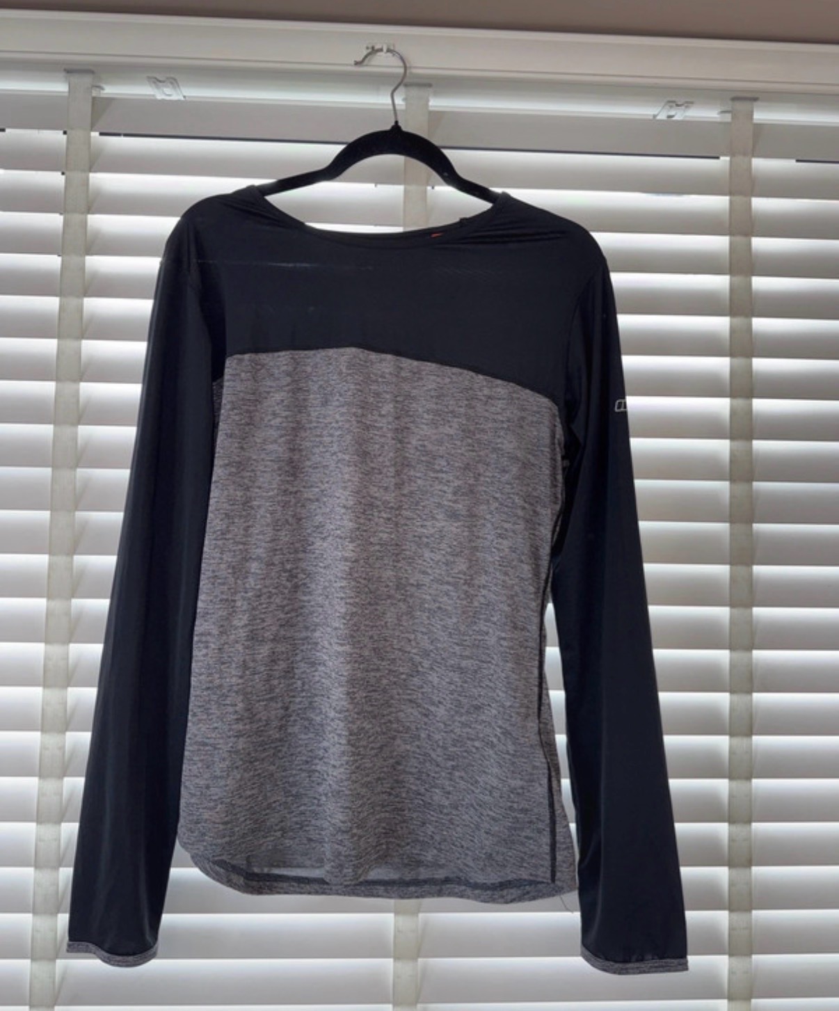 Grey&black Berghaus women’s voyager tech long sleeve top