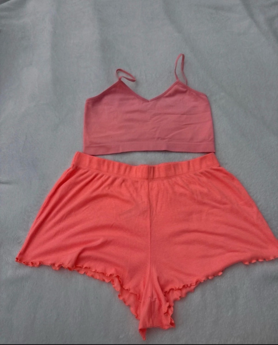 Coral/pink pyjama set