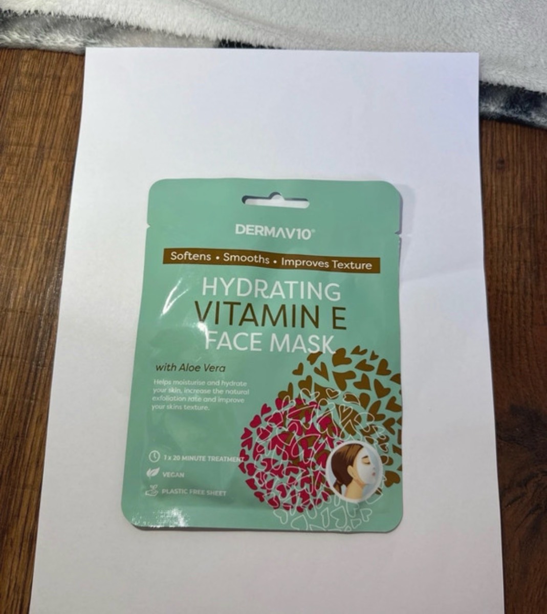 Hydrating vitamin E face mask