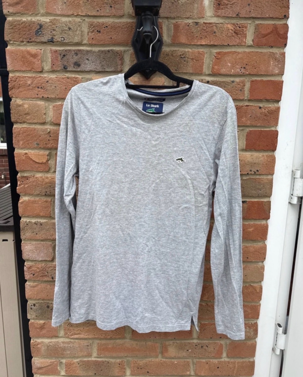 Men’s grey le shark long-sleeved top