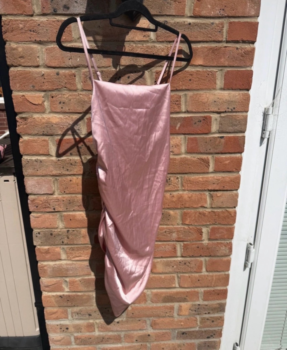 Silky pink runched side&back dress