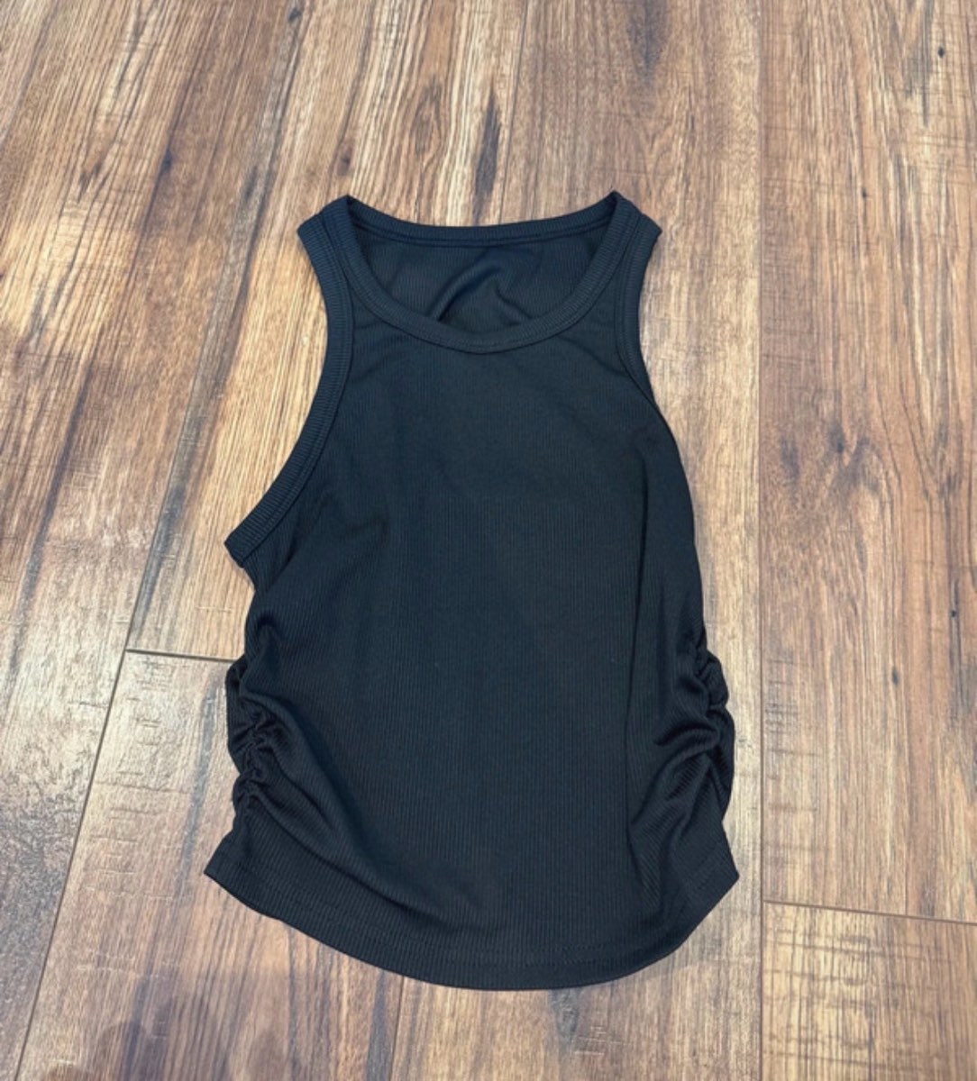 Black runched side top