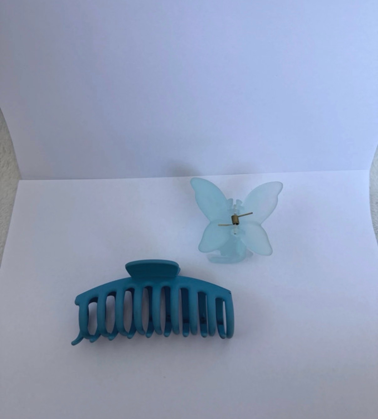 X2 claw clips - one butterfly