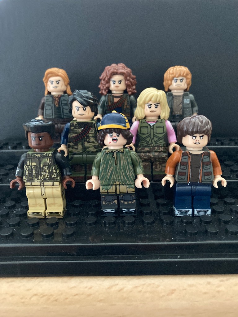 Compatible Stranger Things season 5 set of 8 Mini Figures New