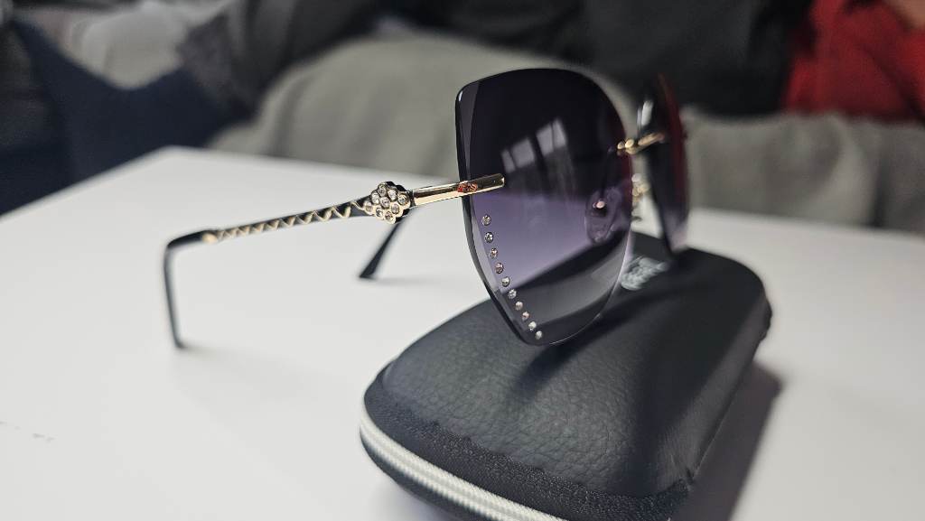 Sunglasses UV400 Women's Ladies Diamonds