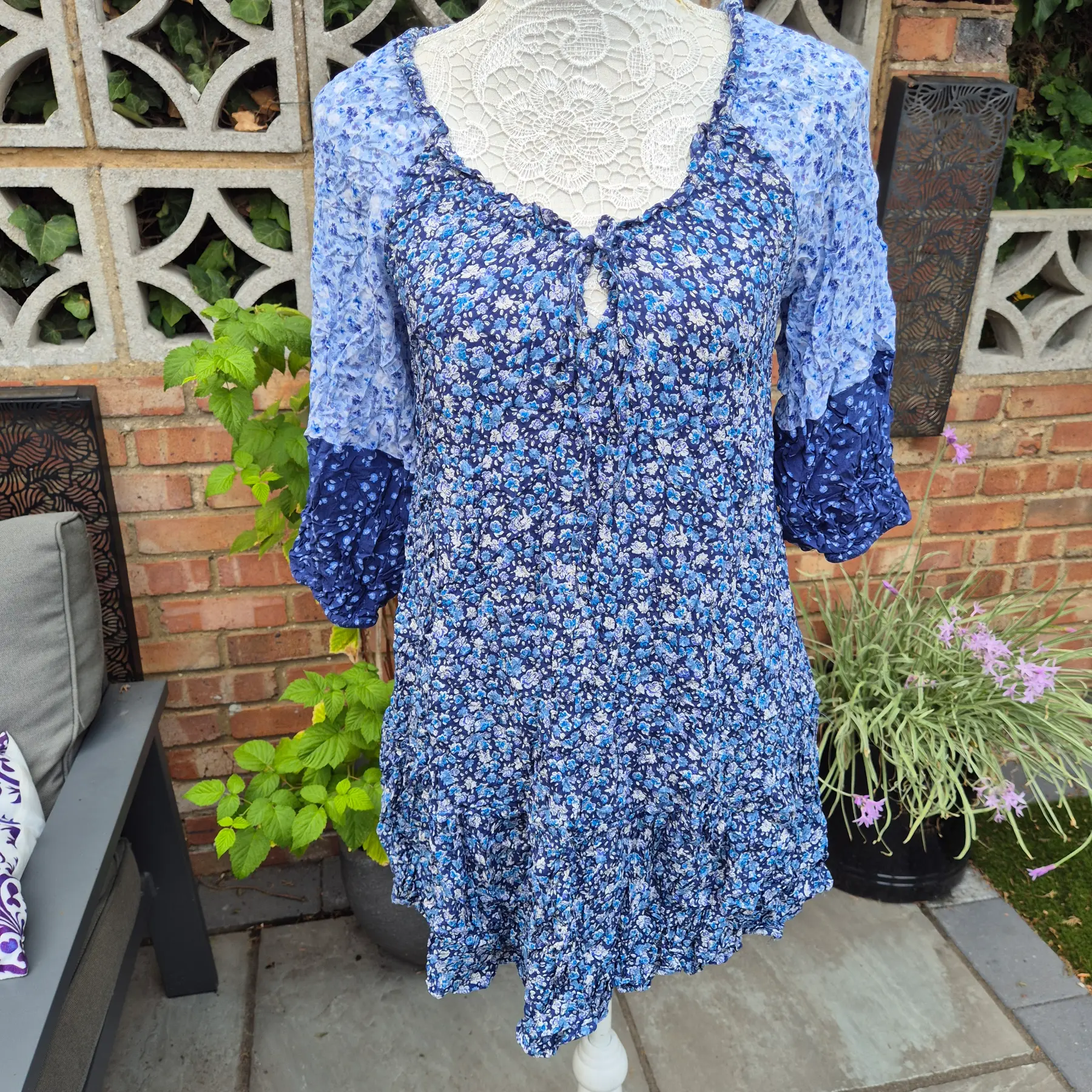 Zara Size M blue floral print dress