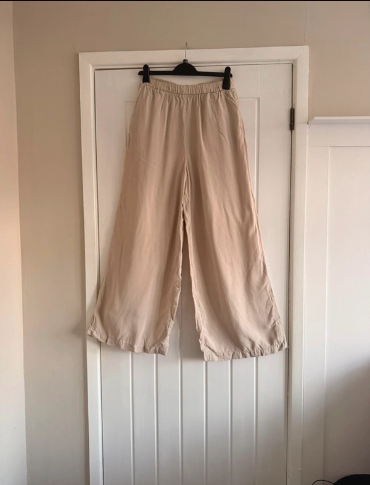 Zara wide leg beige trousers size medium