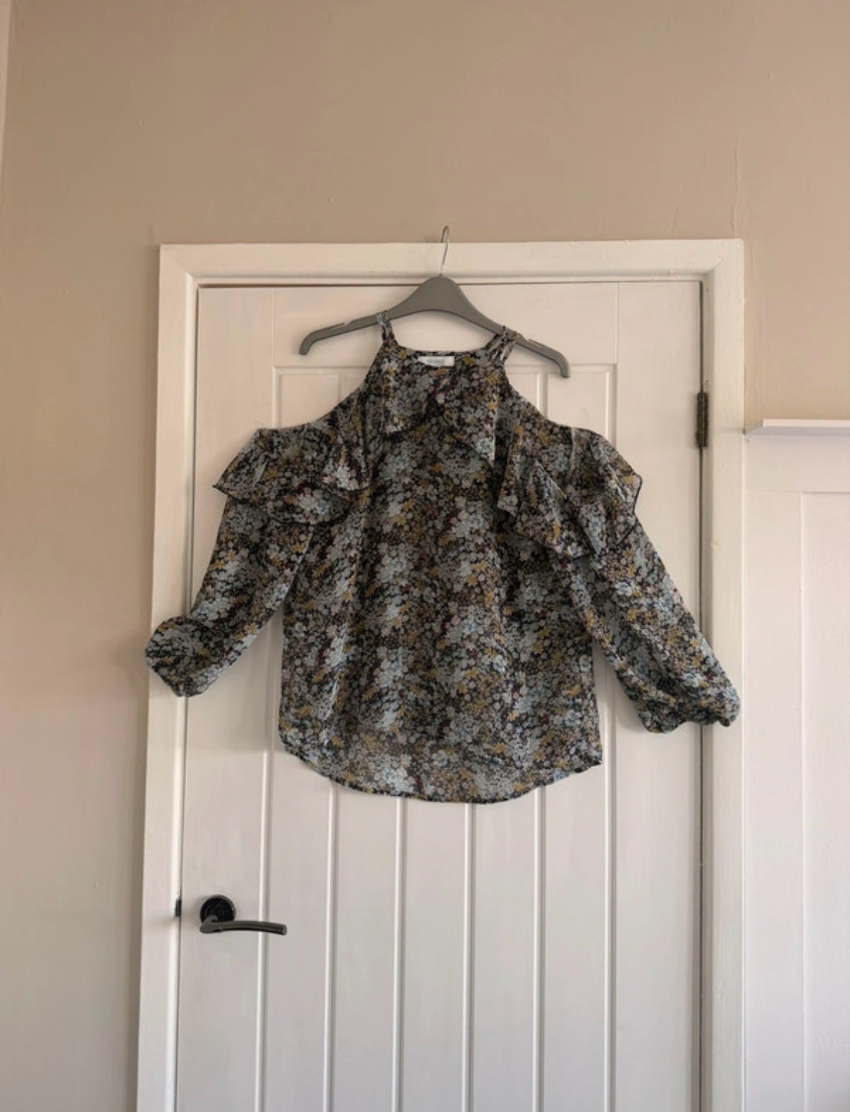 Blue vanilla floral blouse size large