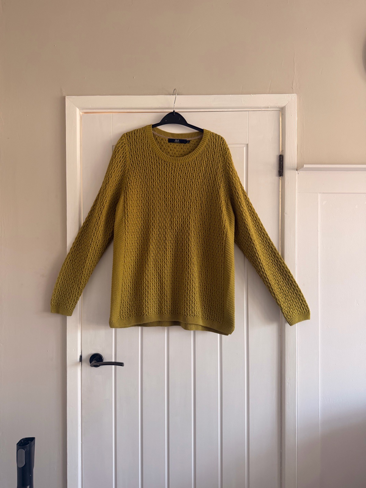 ISLE ladies sweater size 18-20