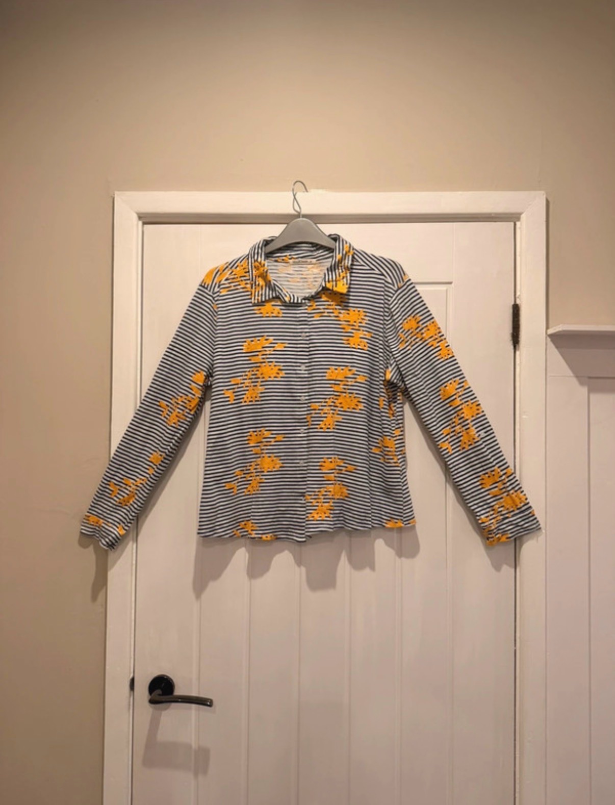 Woolovers casual top size medium