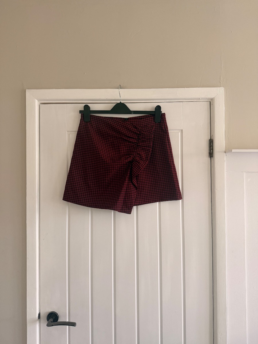 Skort checkered mini skirt/shorts size medium