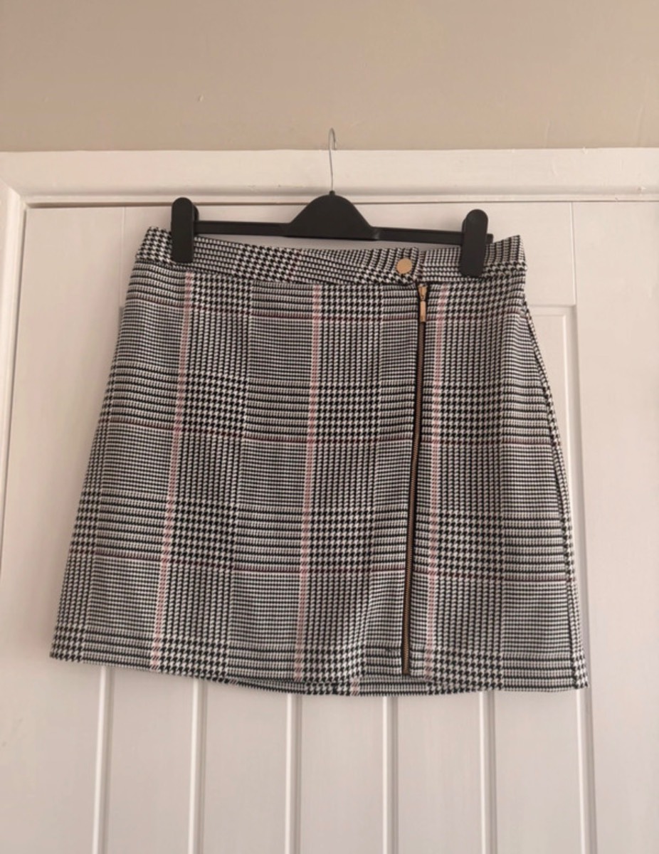 Marks and Spencer’s per Una mini skirt size 14