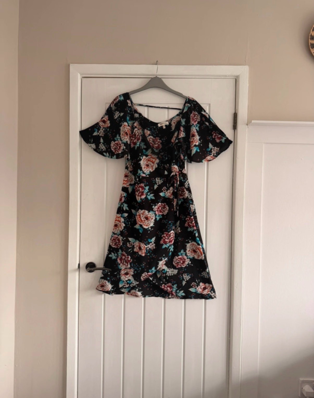 Monteau floral wrap dress size large