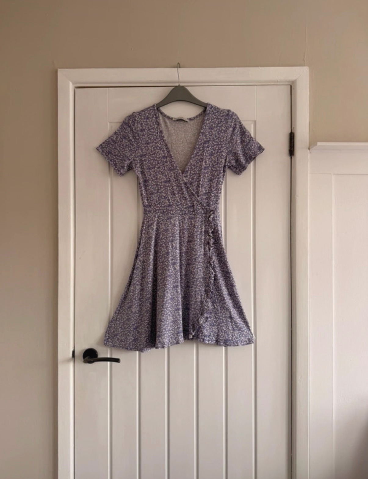 Pull & bear floral dress size small