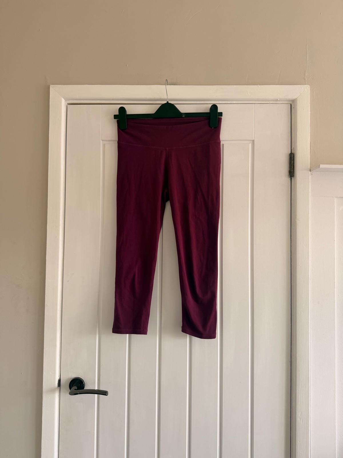 Fabletics cropped leggings size 8-10