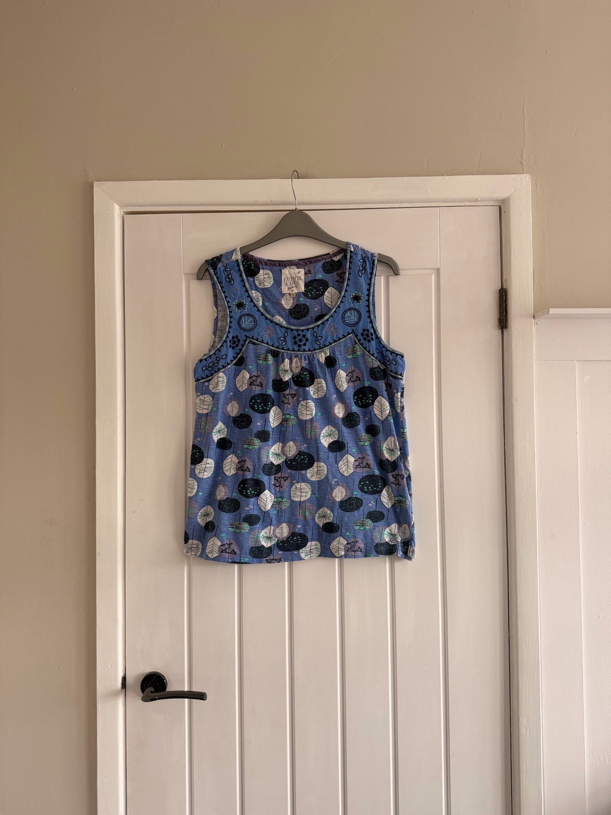 Mantaray top size 12