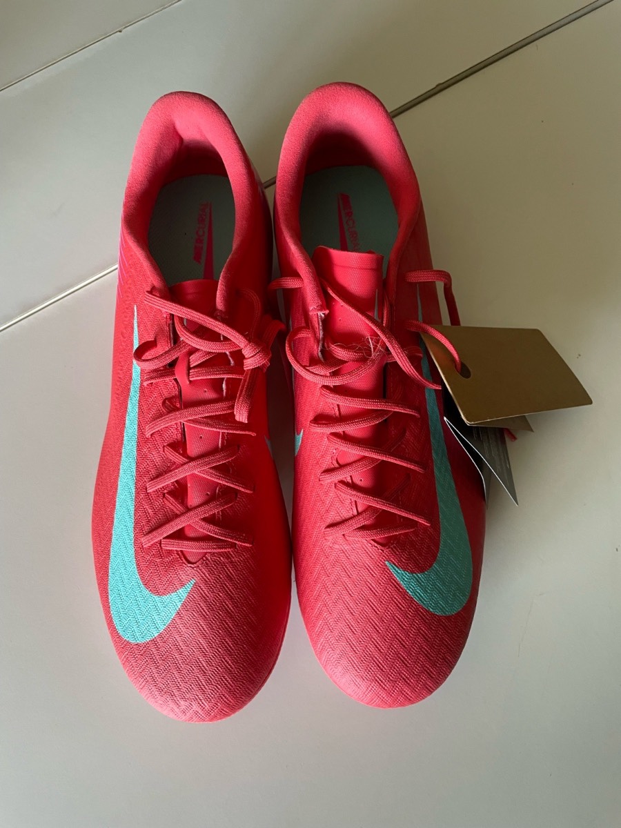 Nike zoom vapour football boots uk 10