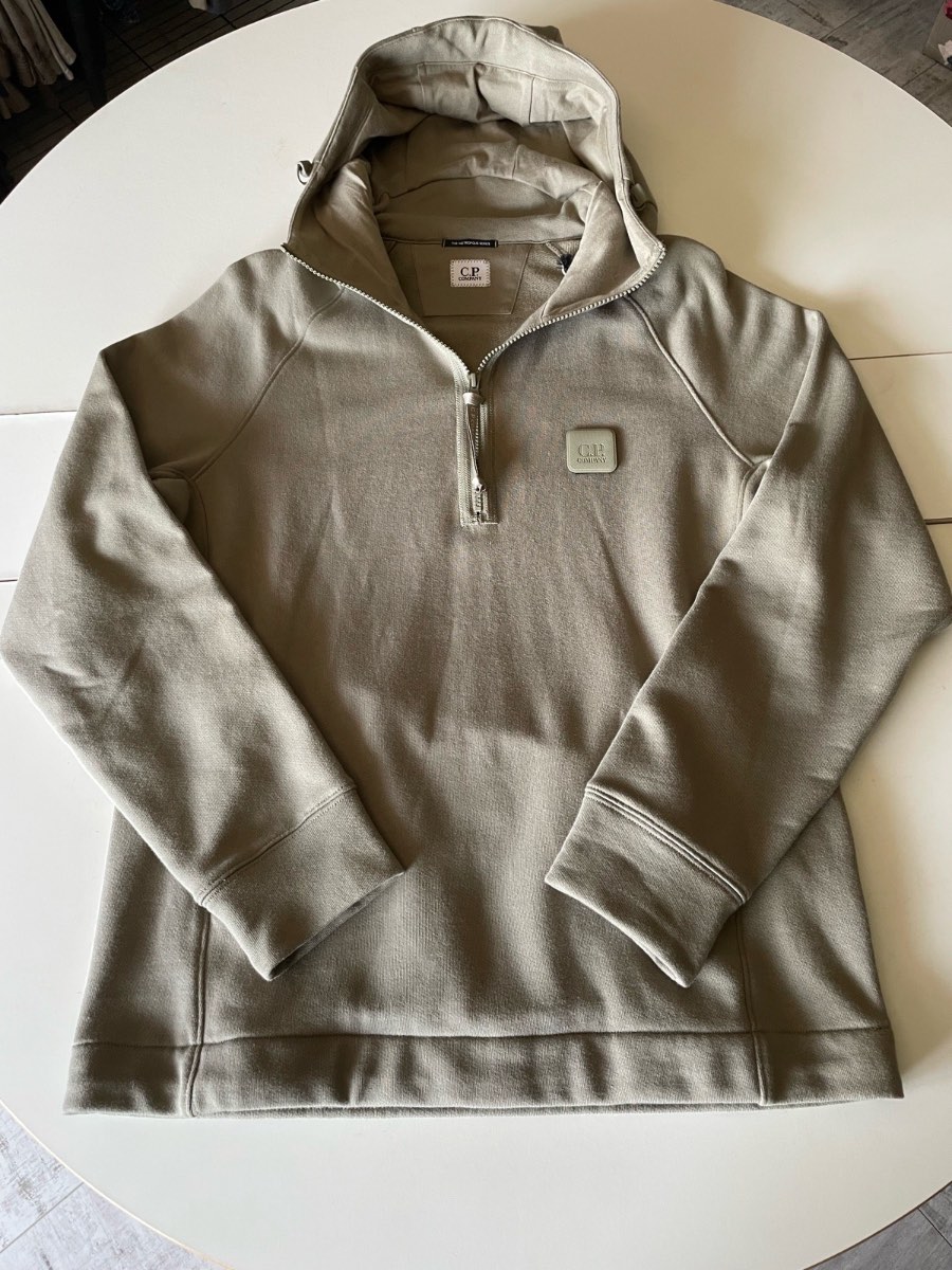 CP company hoodie BNWT size Medium