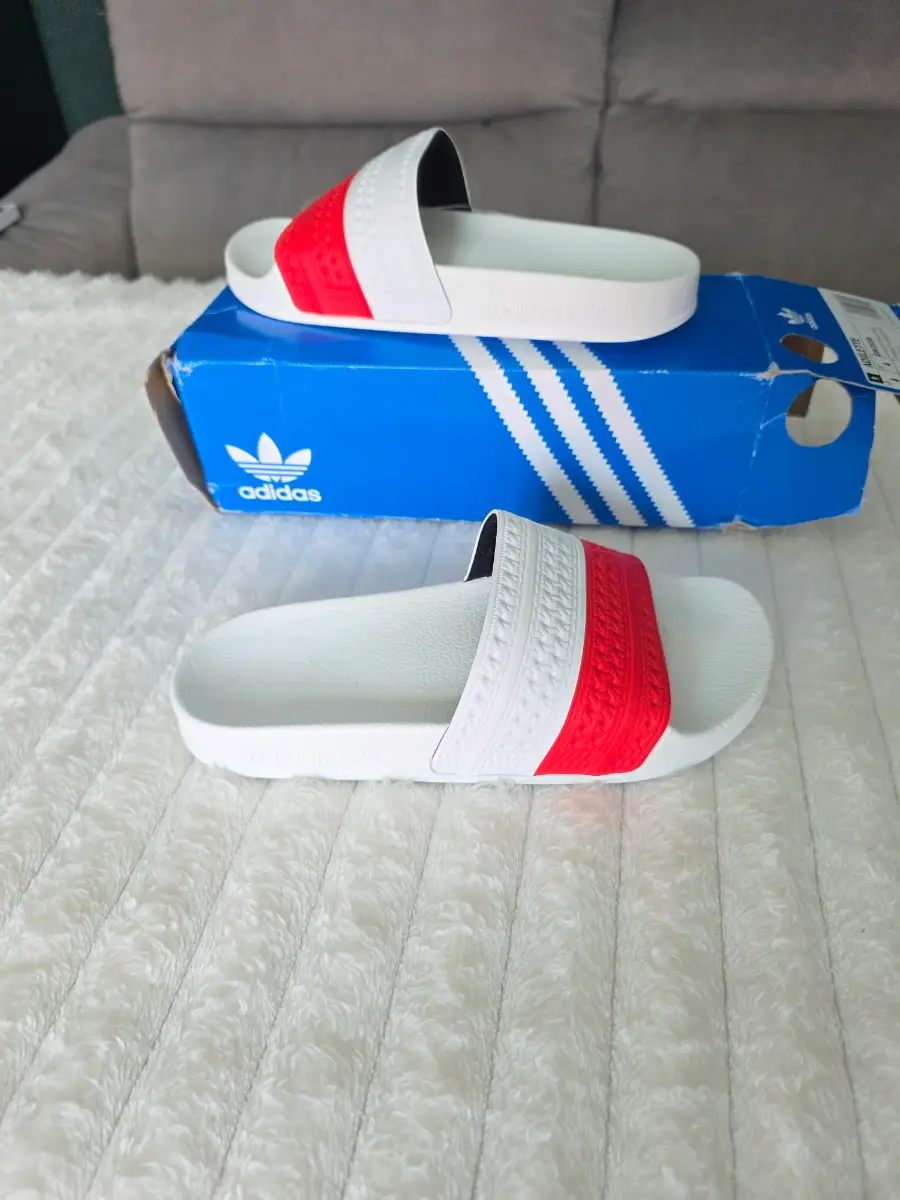 Adidas originals adilette slides in size 4