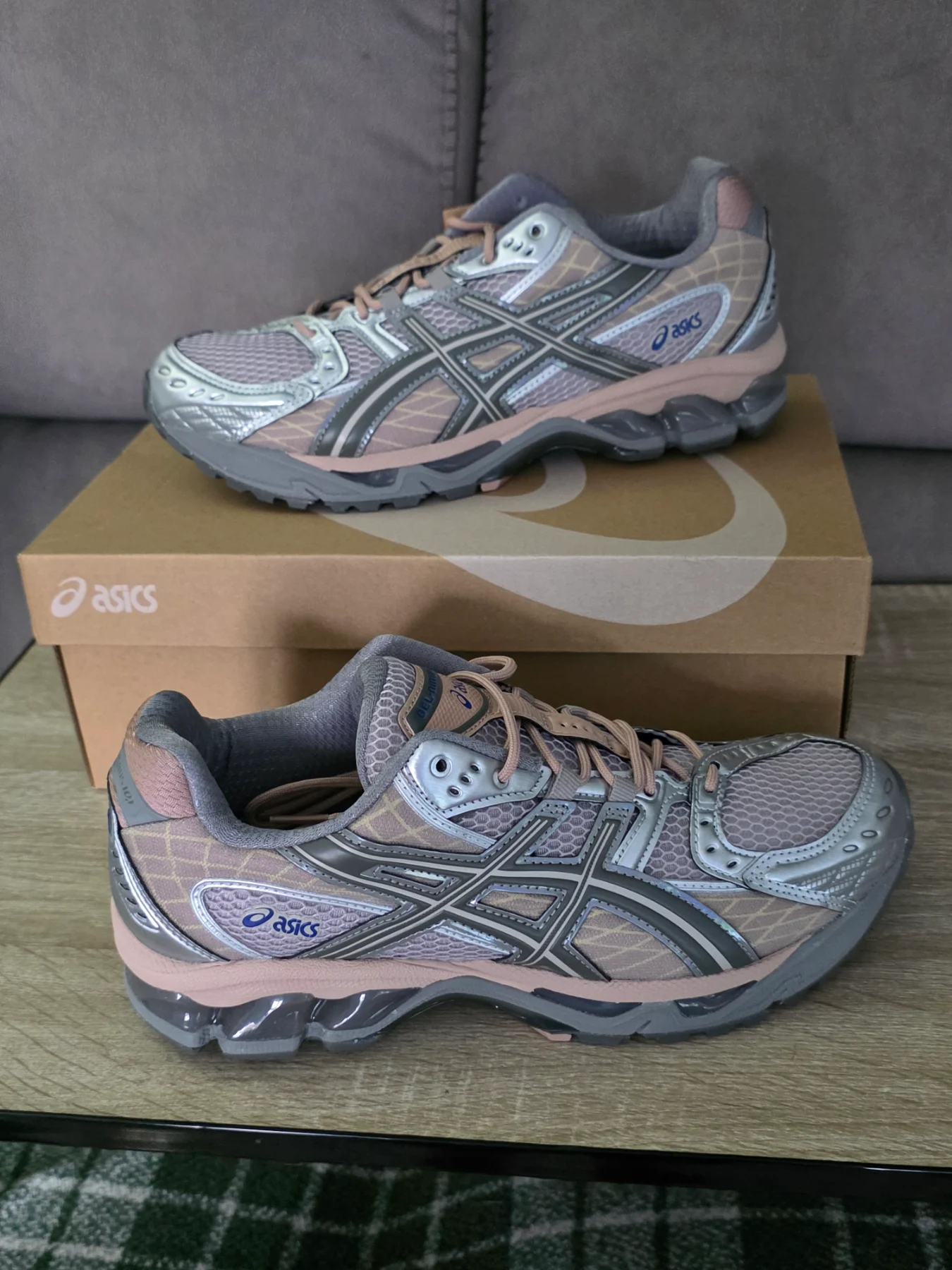 Asics gel nimbus 10.1 mens 8 ladies 8.5