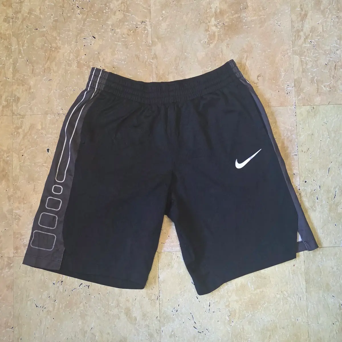 Nike Elite Basketball Shorts - Black and Grey - Size XL