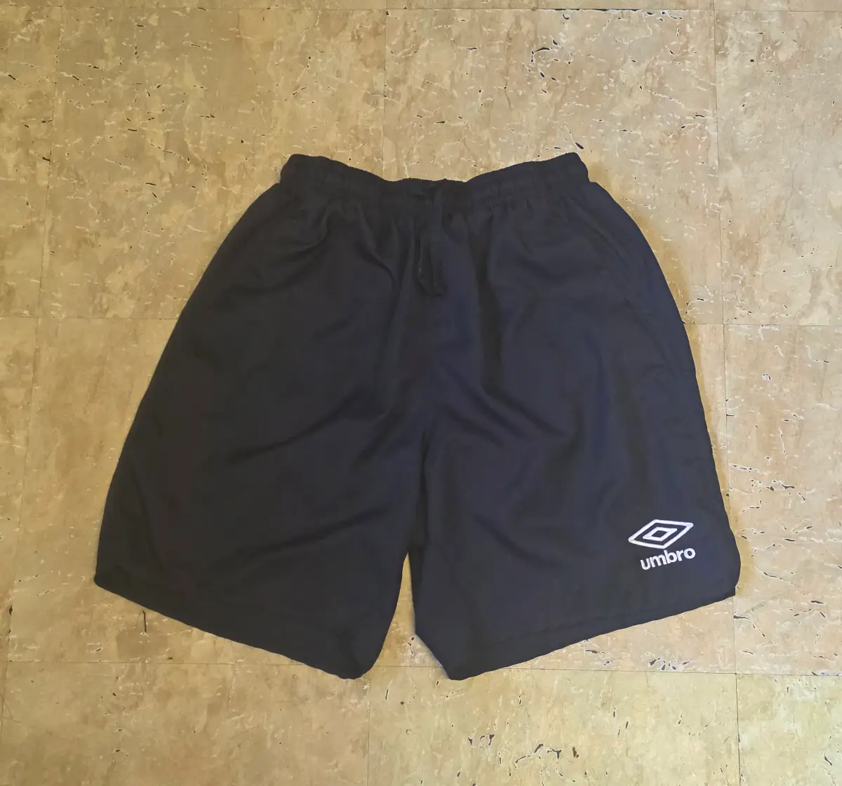 Vintage Y2K Umbro "Tailored by Umbro in England" Shorts - Navy - Size S