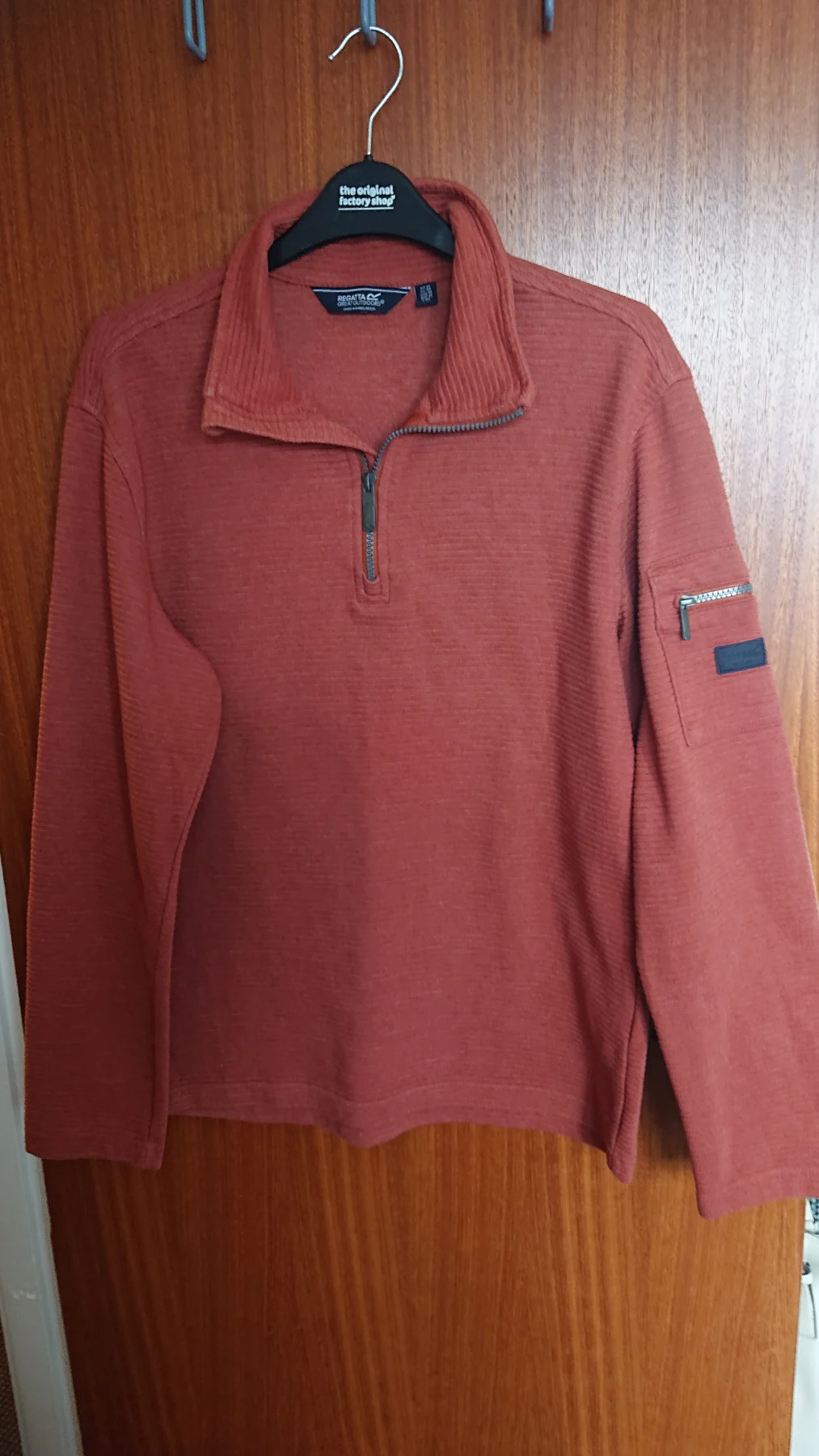 Men's Regatta cotton mix sweatshirt. Size M