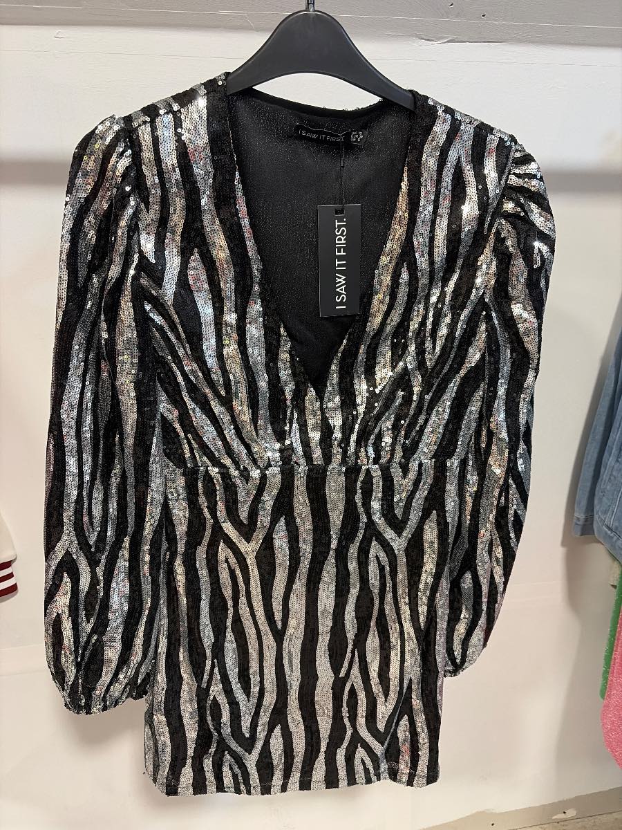 I saw it first balloon sleeve plunge dress bnwt size10