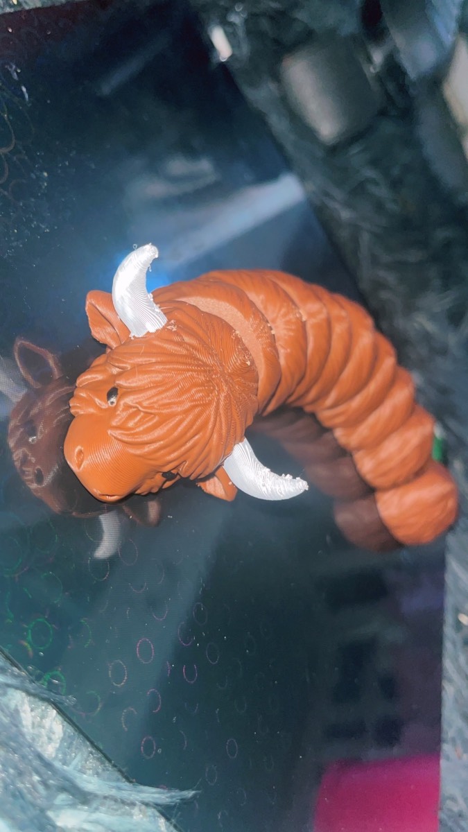 Highland cow flexi toy