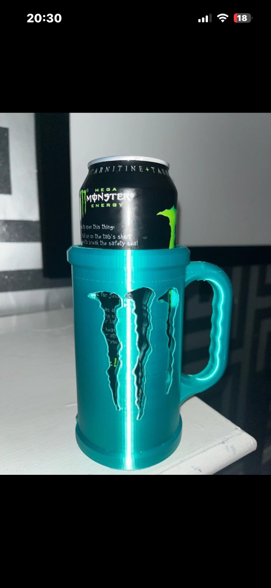 Green can holder and matching can opener