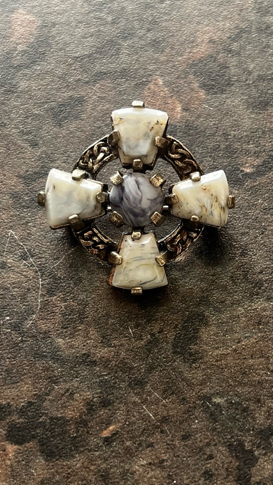 ✨ Miracle Brooch – Vintage Statement Gemstone Brooch ✨