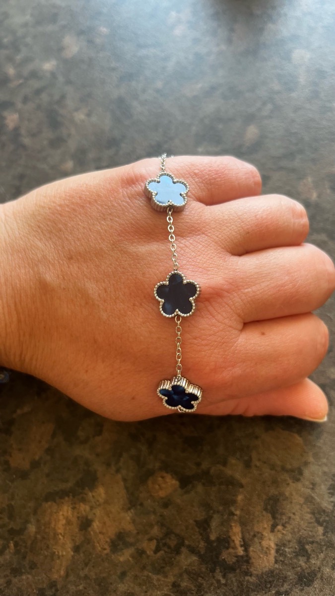 Ocean Dark Blue Clover Bracelet – Stainless Steel
