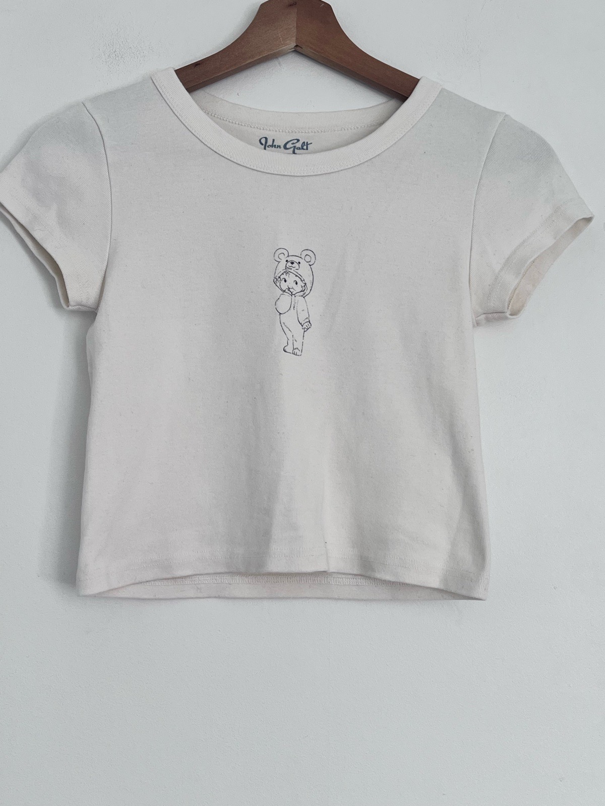 John Galt Baby Tee Cream Bear Girl Graphic Cropped Fitted T-Shirt Brandy Melville