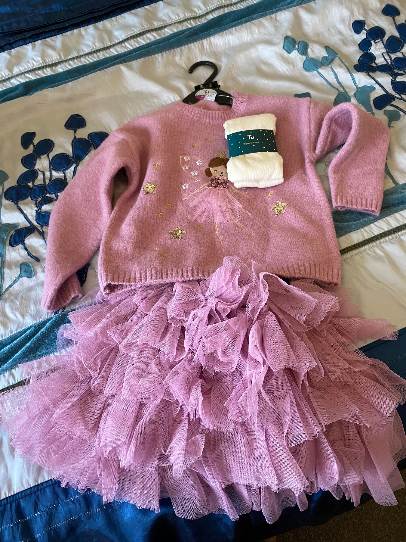 3 piece outfit. Skirt, tights and jumper