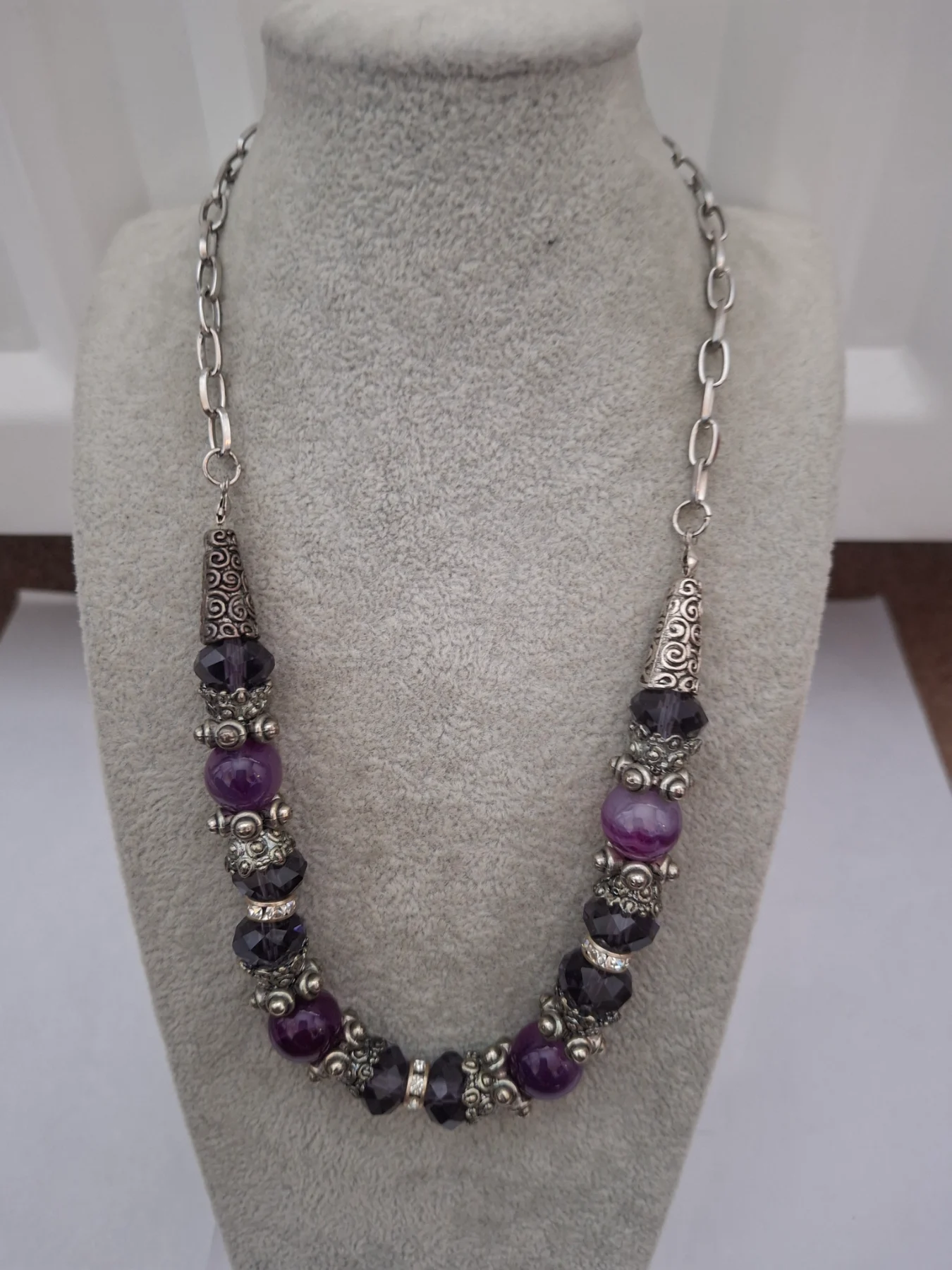 Fashion statement necklace