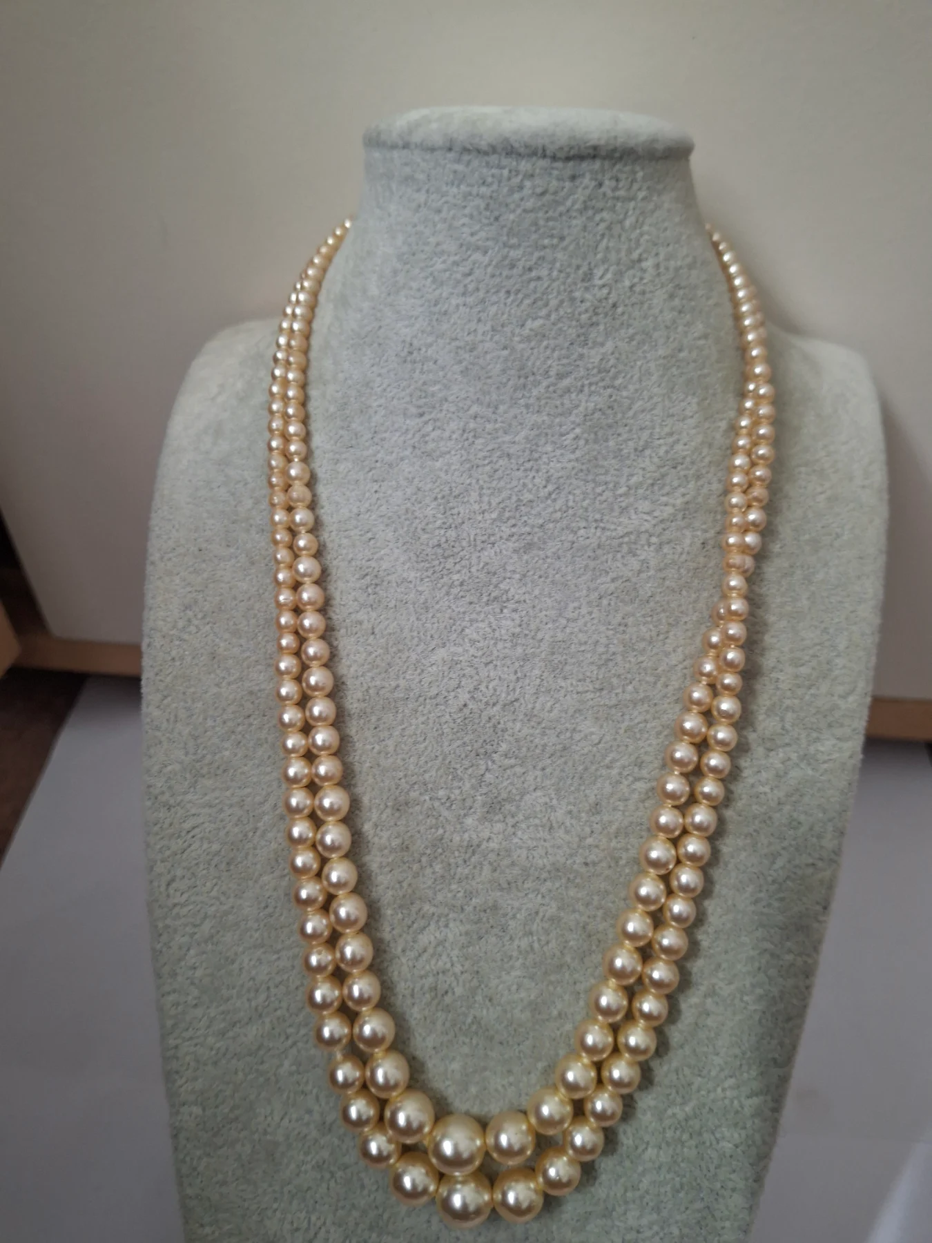Pearl necklace