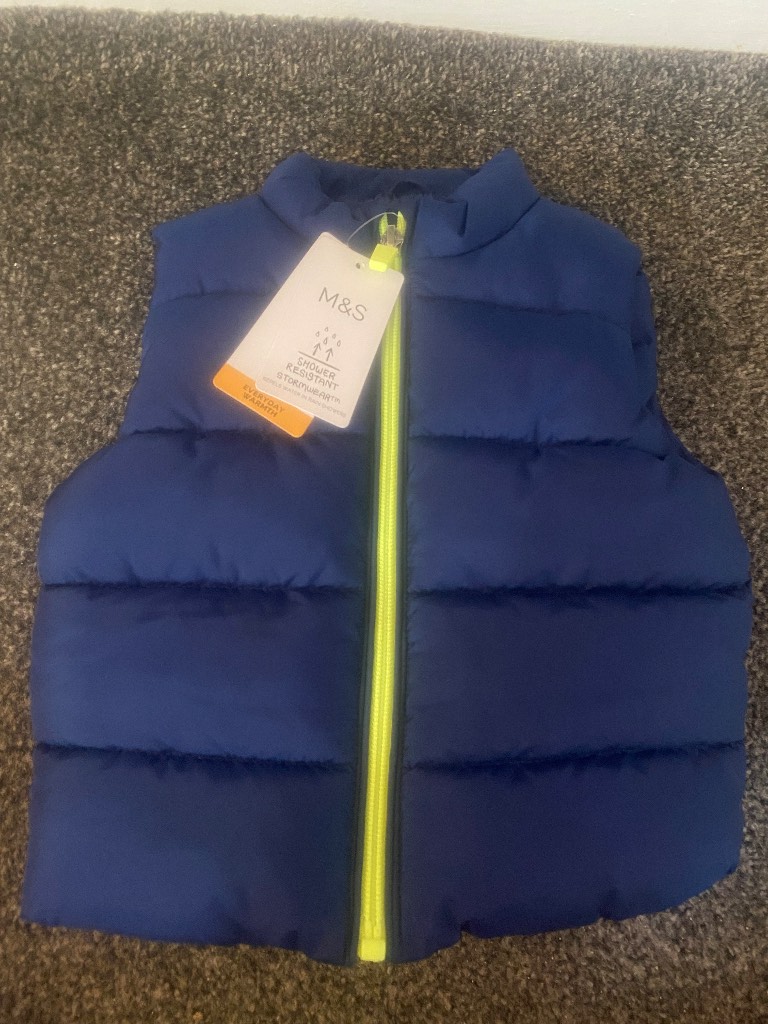 Kid puffer vest