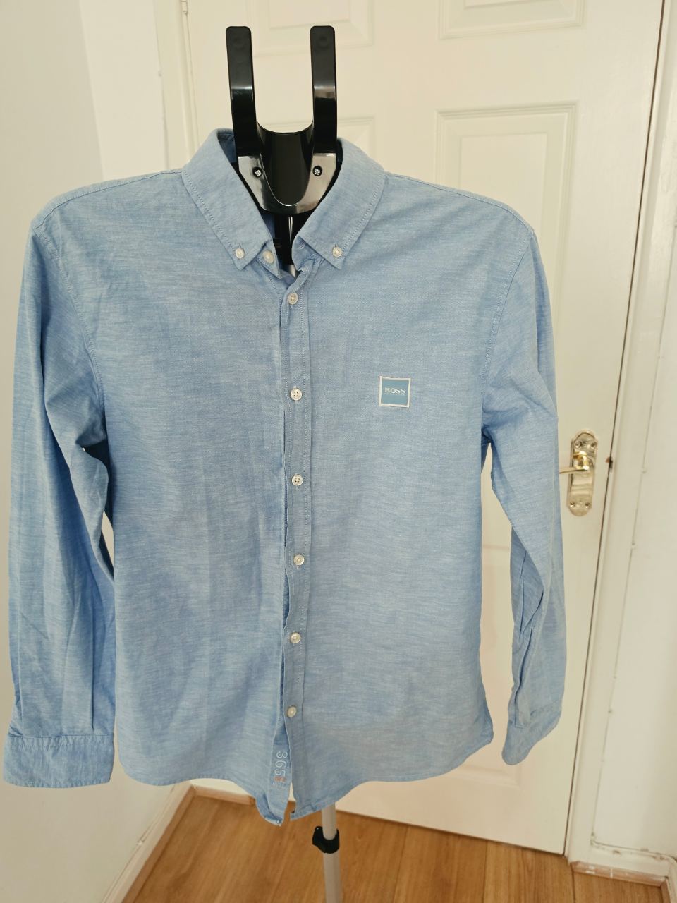 BOSS Hugo Boss Slim Fit Light Blue Shirt – Size L(4013z)