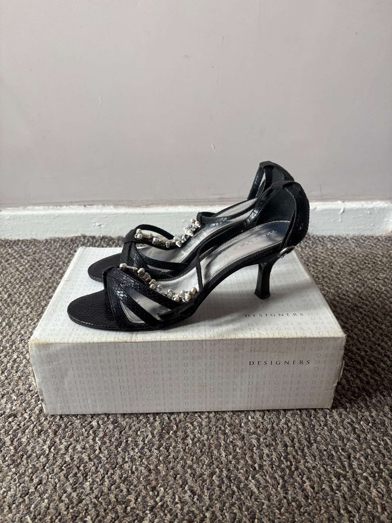 Teatro Black Textured Embellished Kitten Heel Sandals Faux Pearl Size UK 7