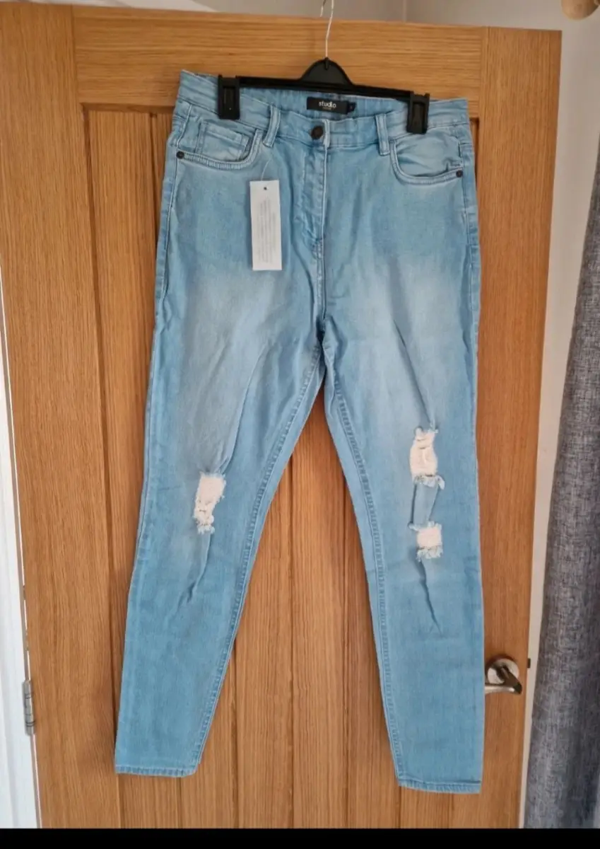 Skinny jeans