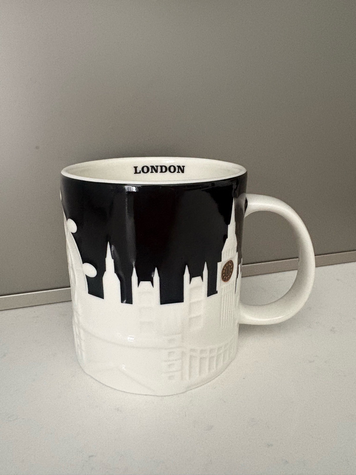 Starbucks London Skyline Mug 16oz / 473ml Collectors Coffee Cup